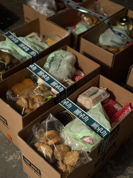Feed an entire family with a food pack
